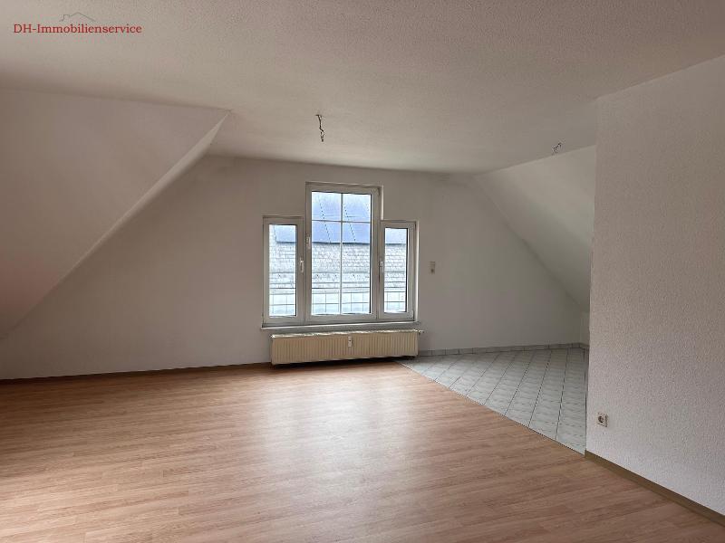 Thumbnail-Licht & Raum unterm Dach – charmante 2-Raum-Wohnung mit offener Küche in Glauchau