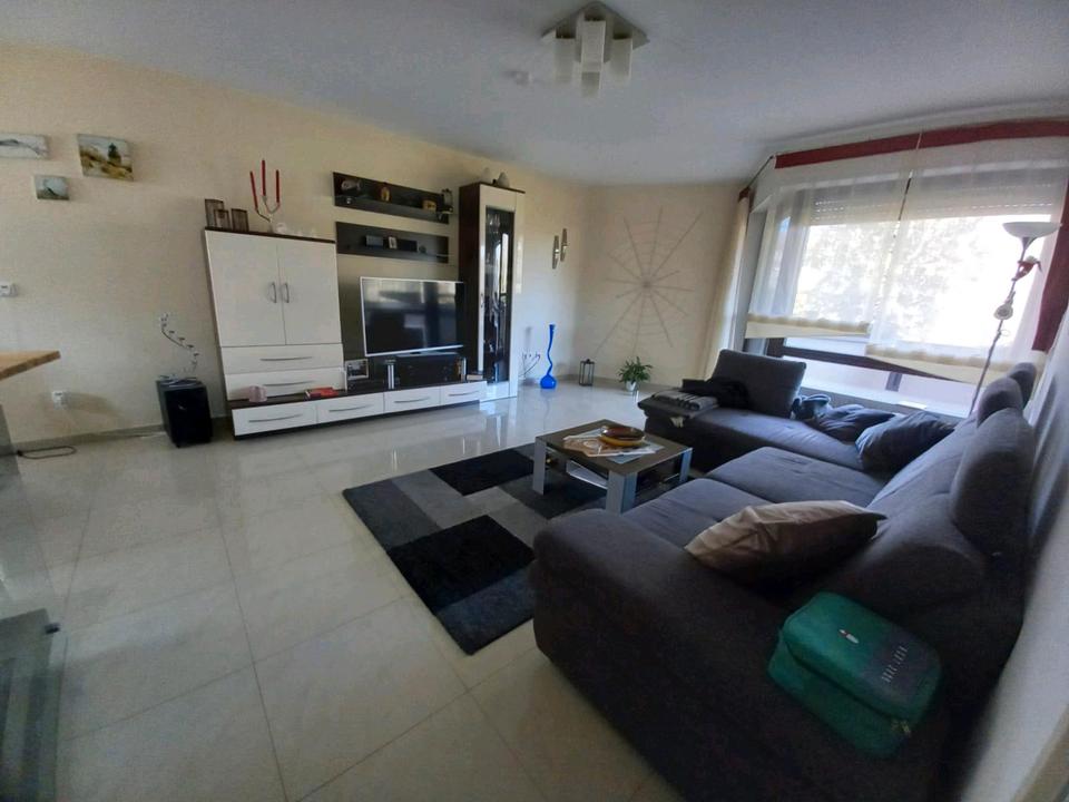 Thumbnail-Gepflegte 3-Zimmer-Wohnung mit Balkon und Tiefgaragenstellplatz