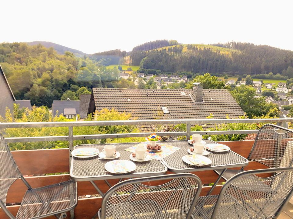 Thumbnail-EIGENTUMSWOHNUNG - FERIENGÄSTE ERLAUBT - WINTERBERG - NIEDERSFELD