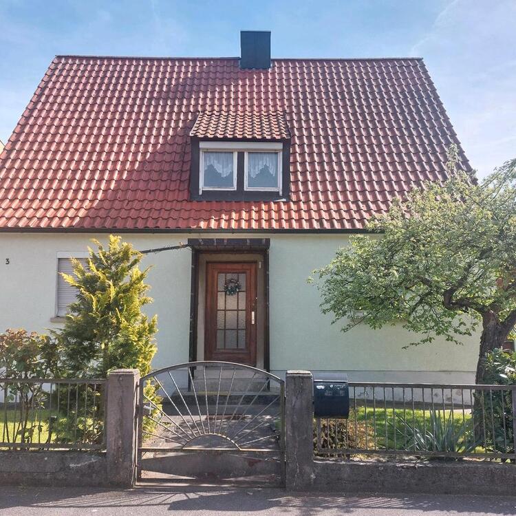 Thumbnail-Einfamilienhaus mit Garten