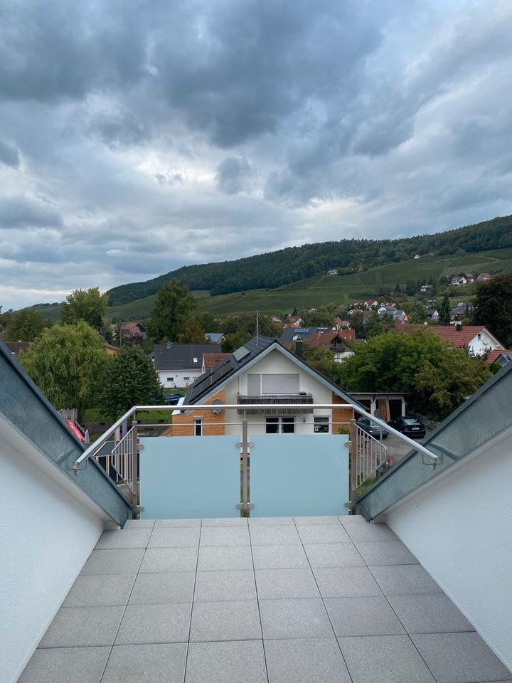 Thumbnail-Moderne Dachgeschosswohnung mit Loggia, Einbauküche + Stellplätze