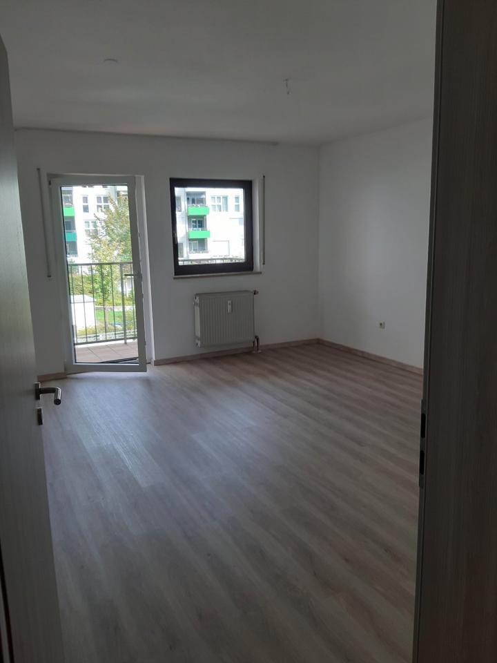 Thumbnail-Helle und geräumige 2-Zimmer Wohnung