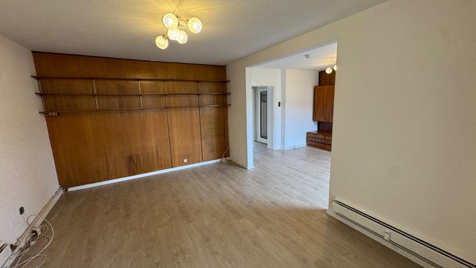 Thumbnail-Helle 3 Zimmer Wohnung mit großzügigem Wohnzimmer