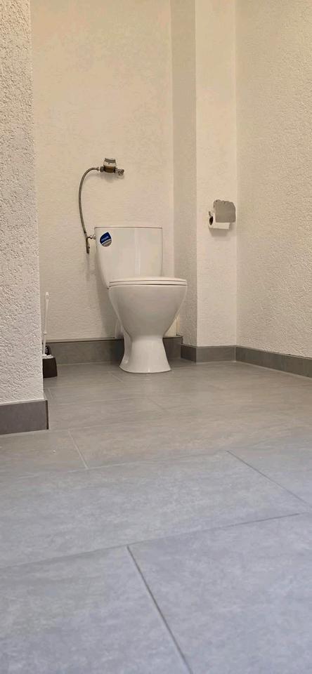 Thumbnail-zum vermuten Drei Zimmer wohnung