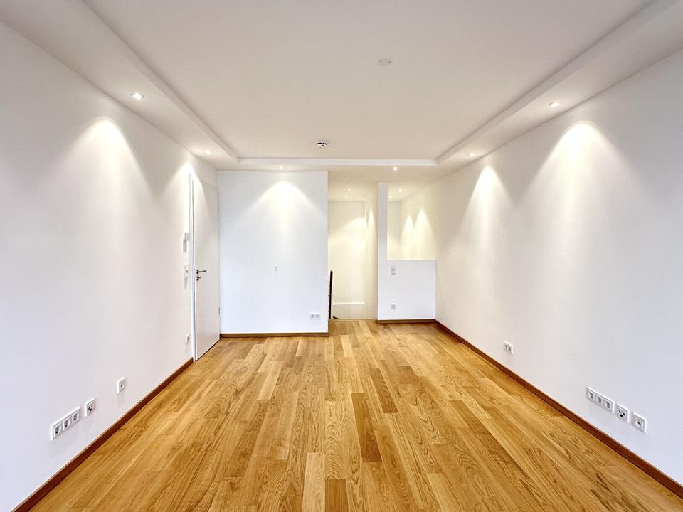 Thumbnail-Ab sofort verfügbar! Besondere 3-Zimmer Erdgeschosswohnung mit Hobbyraum