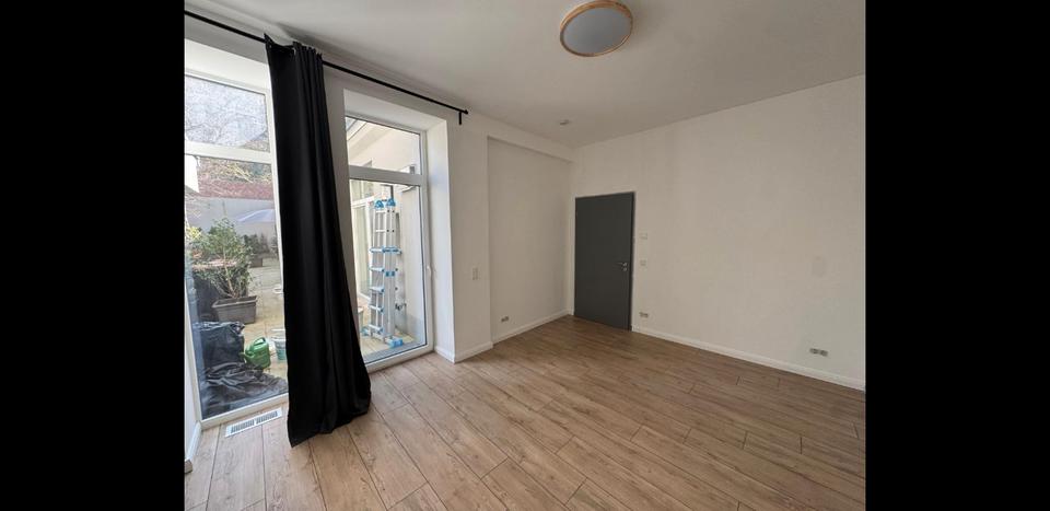 Thumbnail-Studenten-WG, Wuppertal, Elberfeld, 1 Zi. in Luxus-WG fast 300 m²