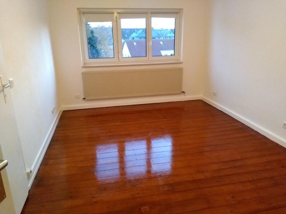 Thumbnail-FFM-Preungesheim 2 ZKB, 3.OG, 53 qm, 2 Mansarden