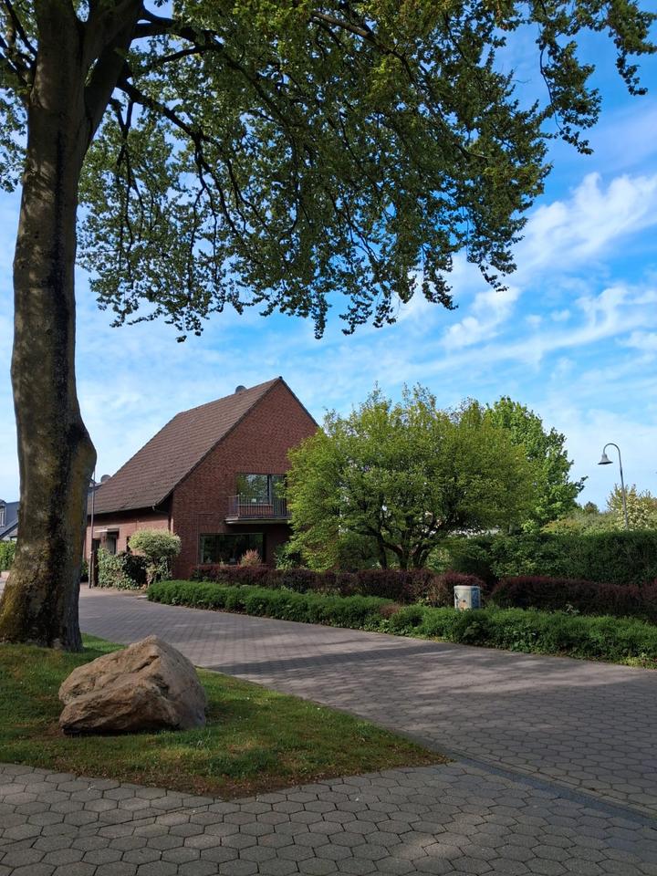 Thumbnail-Ein- bis Zweifamilienhaus in Moers Utfort