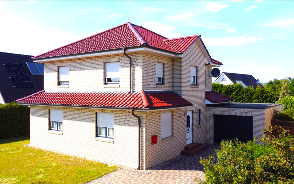 Thumbnail-Traumhafte Stadtvilla mit massiver Garage provisionsfrei zum Kauf