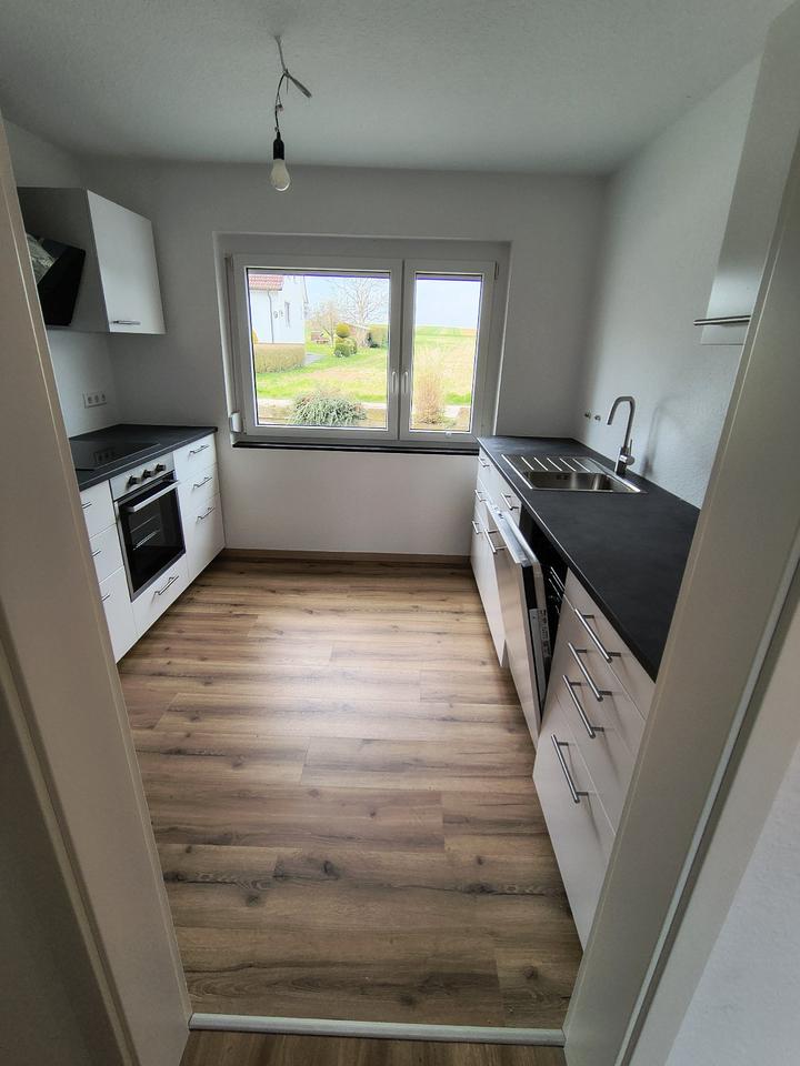 Thumbnail-Helle 3,5-Zimmer Wohnung mit Balkon in Weil im Schönbuch