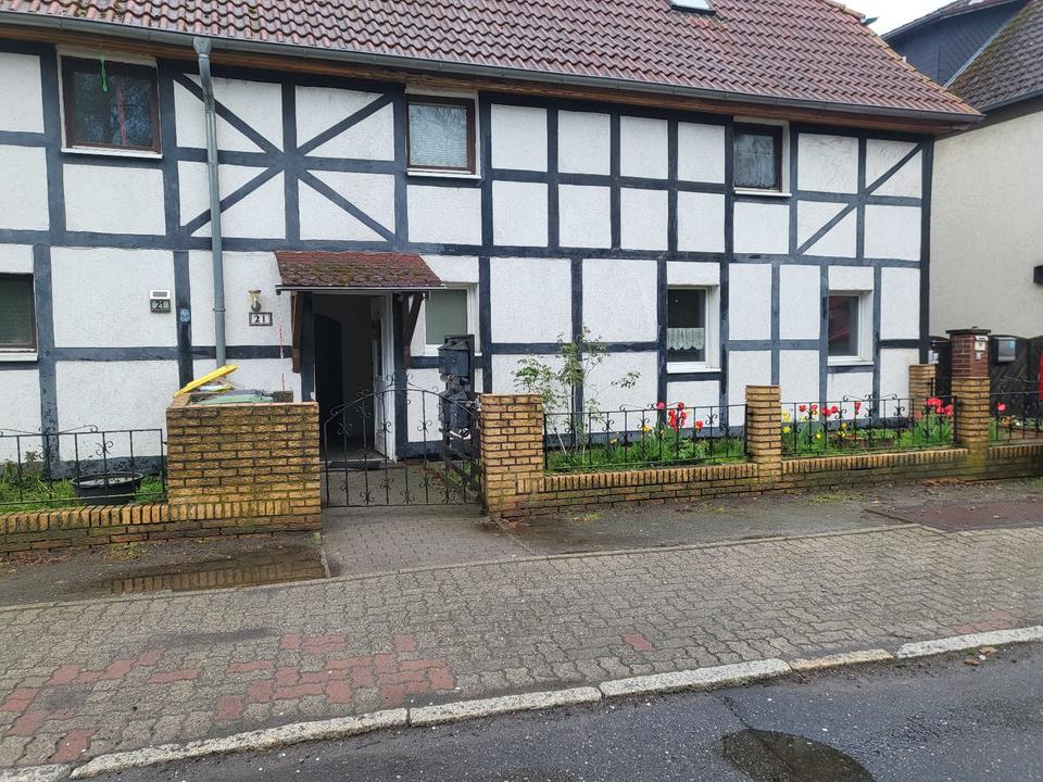 Thumbnail-Altbauwohnung 70qm 3 Zimmer, Kü, Bad in 38259 SZ-Flachstöckheim