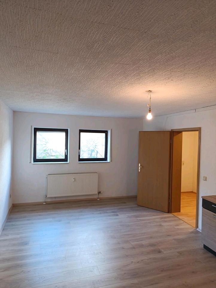 Thumbnail-3 Zimmer UG-Wohnung mit EBK in ruhiger Wohngegend