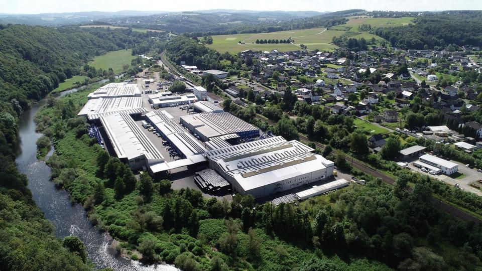 Thumbnail-Gewerbehalle (unterkellert) mit Büro