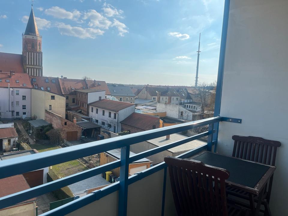 Thumbnail-2-ZIMMER-WOHNUNG ZU VERMIETEN - ZENTRAL GELEGEN MIT SCHÖNEM BLICK