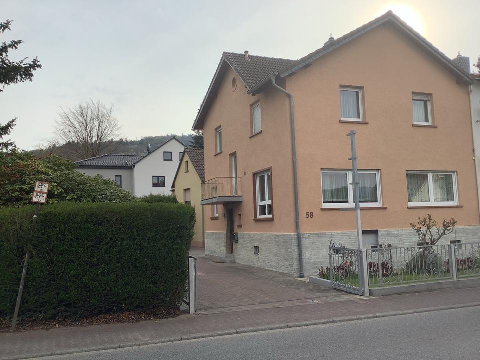Thumbnail-Renovierte 2 DHH nit 8 Zimmern und 210qm Wohnfläche