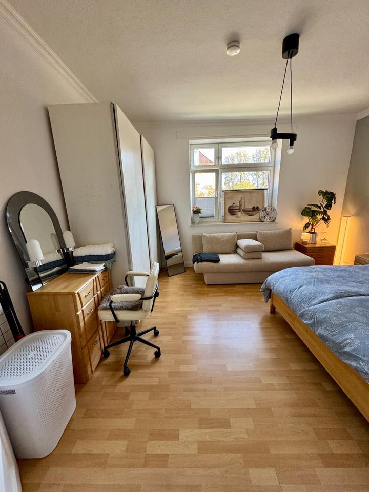 Thumbnail-Möbliertes Zimmer in 3-Zimmer-Wohnung – Top Lage, sofort verfügba