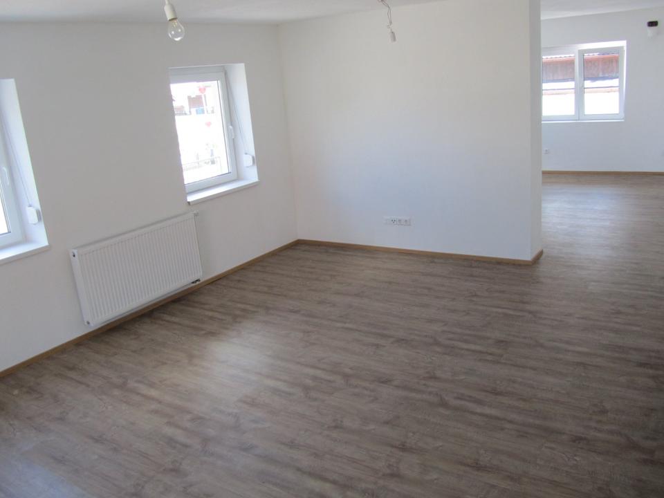 Thumbnail-Hübsche, helle 3 Zi. OG-Whg mit Balkon im 1. Stock, ca. 80 m²