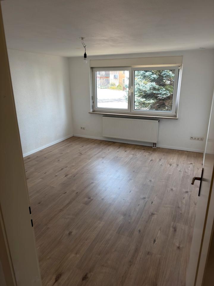 Thumbnail-Helle 3-Zimmer Wohnung mit Balkon in Aalen (Wasseralfingen)