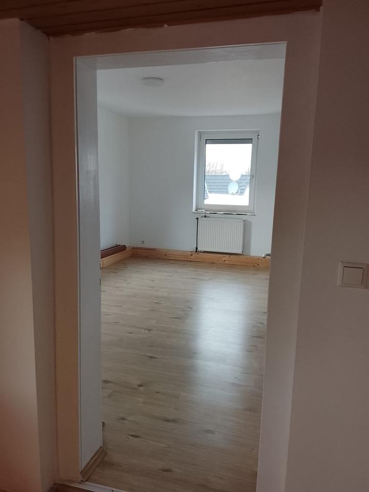 Thumbnail-Helle 3-Zimmer Wohnung mit Garage in Staufenberg