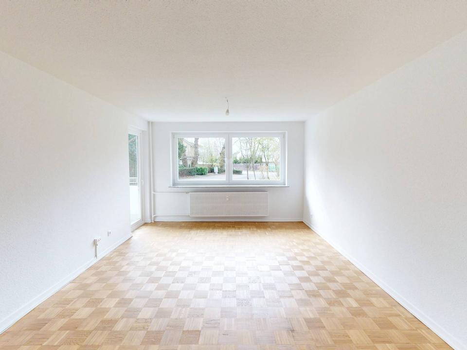 Thumbnail-Helle 3-Zimmer-Erdgeschosswohnung mit BALKON und WANNENBAD