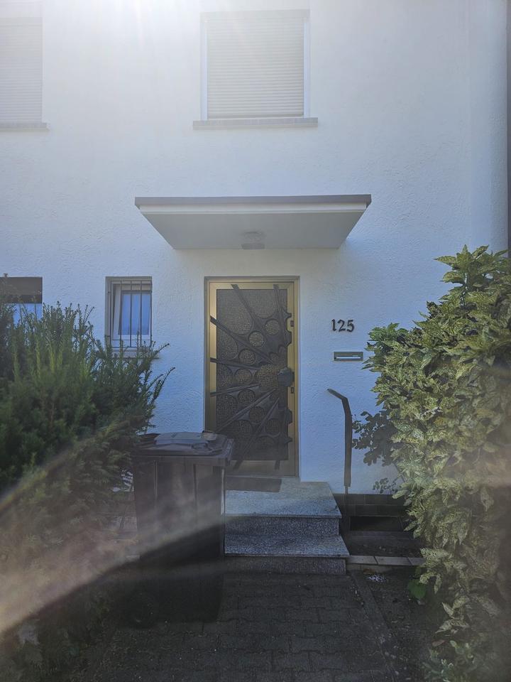 Thumbnail-Reihenmittelhaus in ruhiger Lage(ERBBAURECHT)