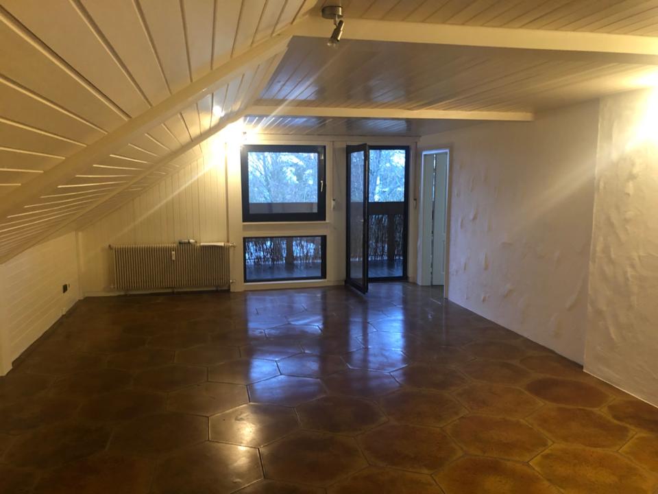 Thumbnail-Donaueschingen 2 Zimmer Küche und Bad im DG mit großem Balkon