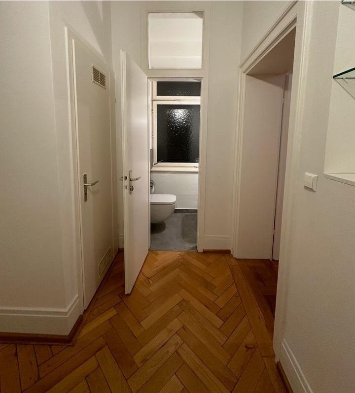 Thumbnail-Charmante Altbauwohnung mit Fischgrätparkett in Stuttgart-West