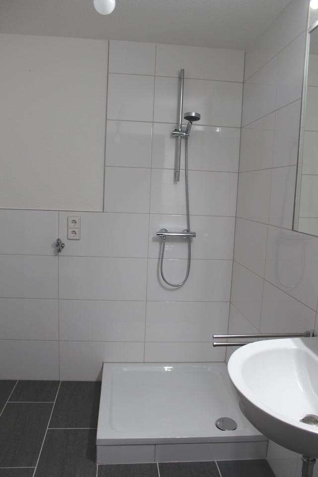 Thumbnail-Großzügige 2-Zimmer Wohnung (51qm) in Zeiskam zu vermieten