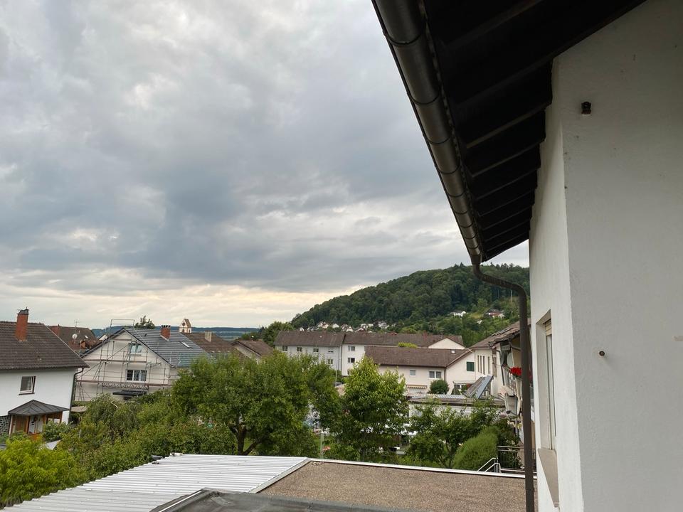 Thumbnail-Helle 3,5 Zi-Wo mit Balkon in Lö-Hauingen