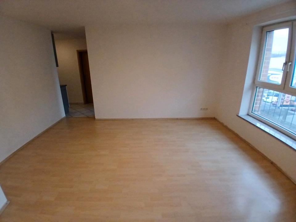 Thumbnail-helle 2-Raum-Wohnung, renoviert mit Einbauküche