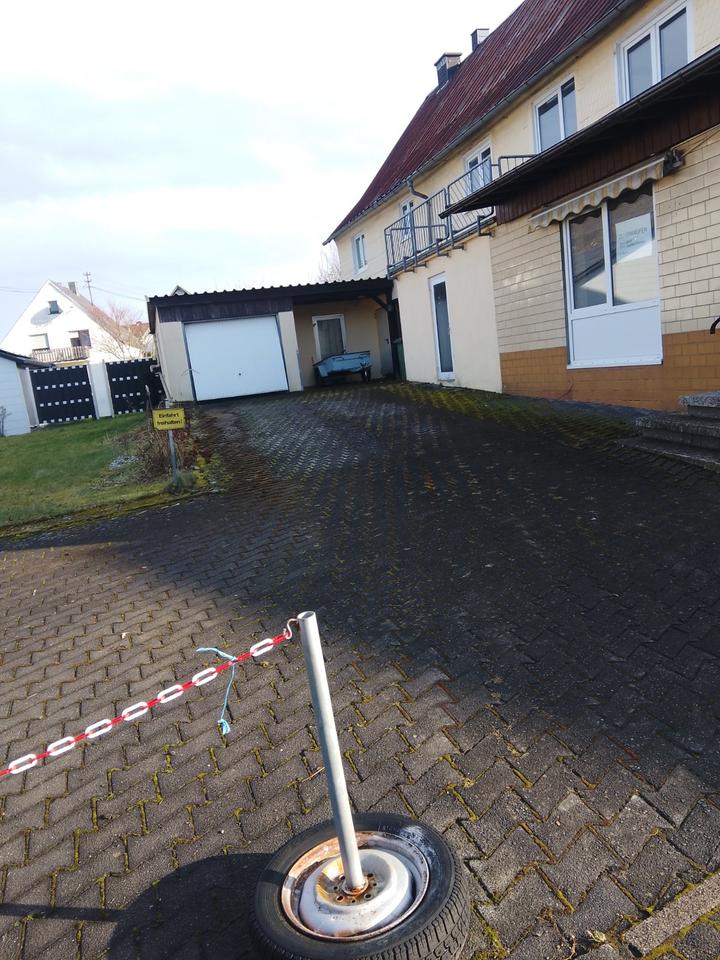 Thumbnail-Doppelhaushälfte mit zwei Einheiten in Merkelbach zu verkaufen