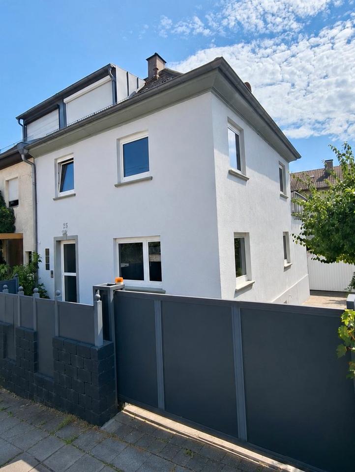 Thumbnail-Charmante Doppelhaushälfte in begehrter Lage von Stuttgart-Nord