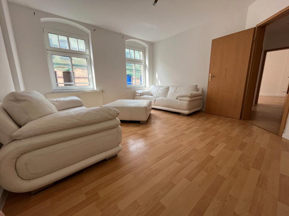 Thumbnail-Große 4 Zimmer WHG + EINBAUKÜCHE + BADEWANNE