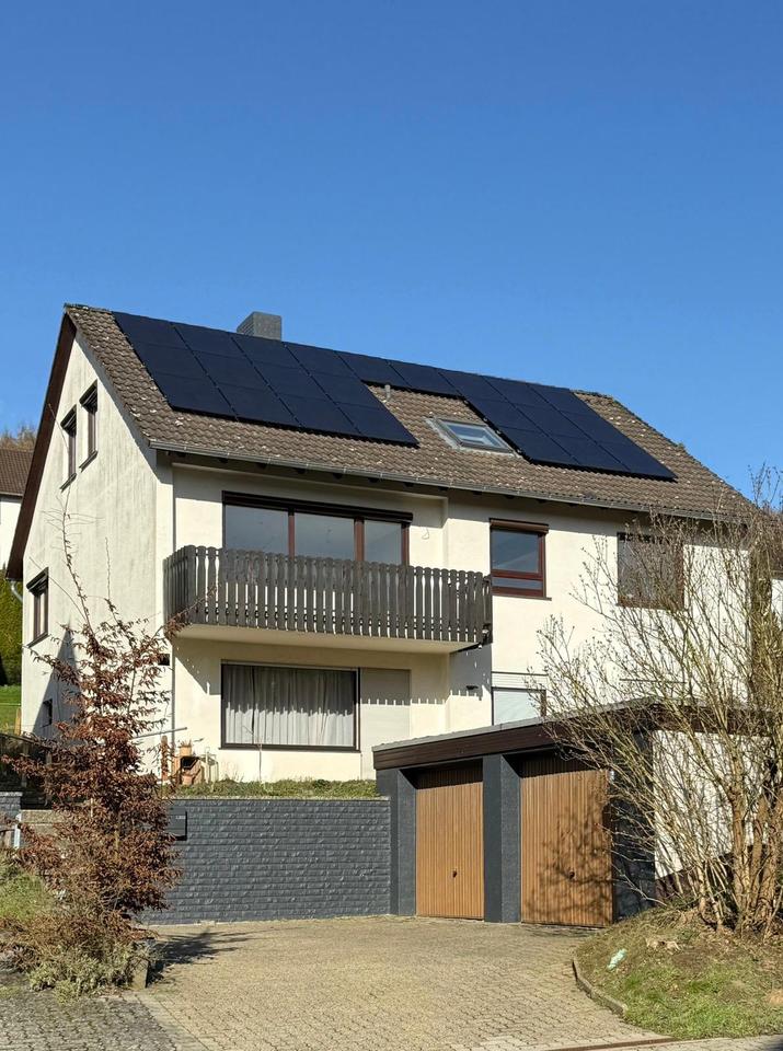 Thumbnail-Freistehendes Einfamilienhaus mit Einliegerwohnung