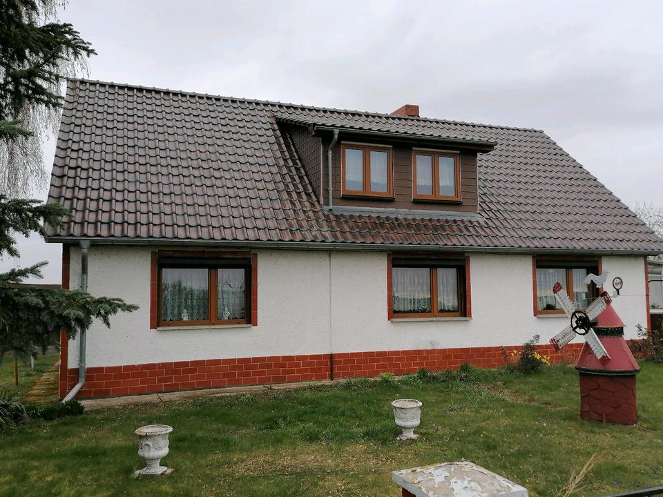 Thumbnail-sanierungsbedürftiges Haus mit Nebengelass