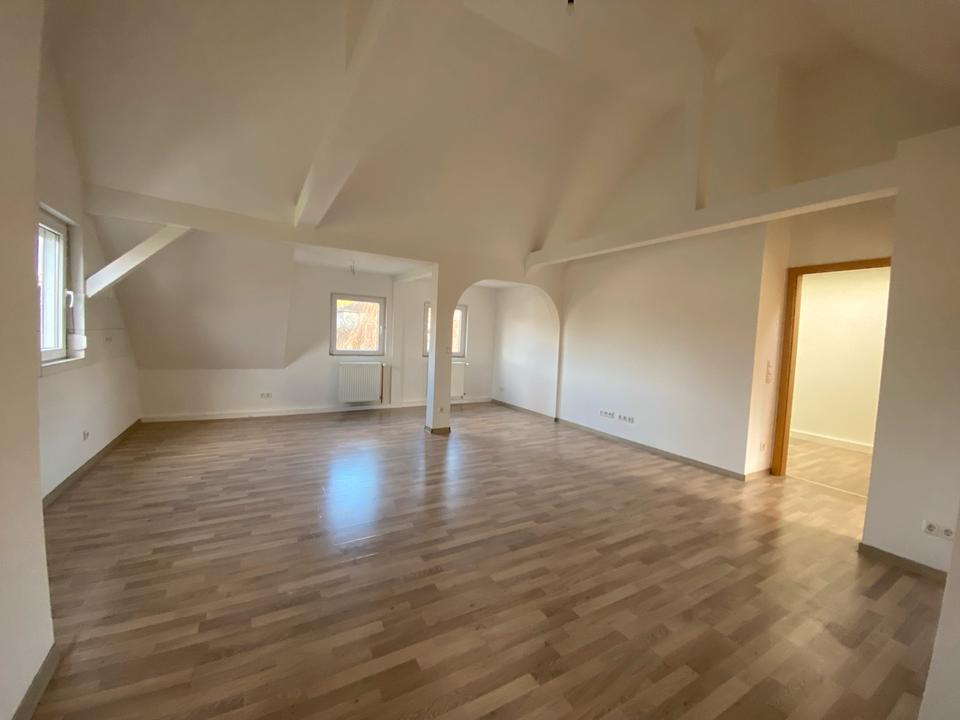 Thumbnail-3 Zimmer Dachgeschoss Wohnung