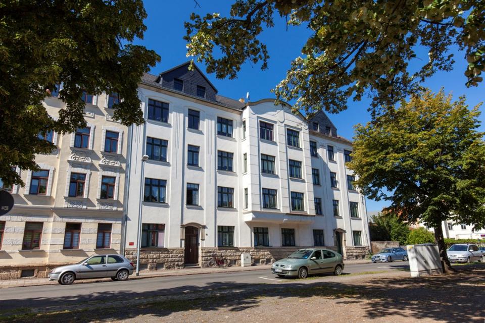 Thumbnail-2 Raum Altbauwohnung mit Balkon in zentraler Lage