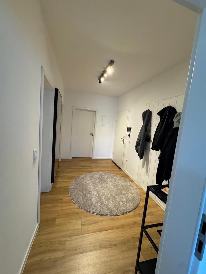 Thumbnail-Moderne 4-Zimmer-Wohnung mit großem Garten