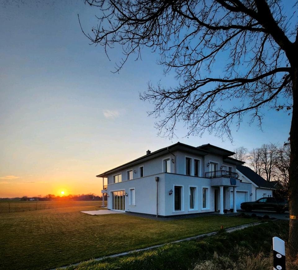 Thumbnail-Luxus Haushälfte 5Zi Bj. 2021 Niedrigenergiehaus