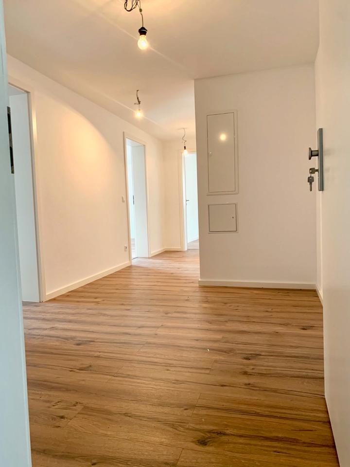 Thumbnail-Ebenerdige, kernsanierte 110m² Wohnung in Engelskirchen