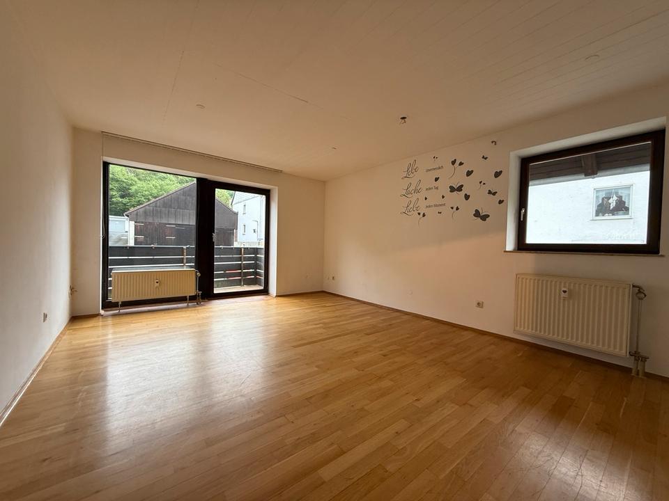 Thumbnail-Charmante 2-Zimmer-Wohnung mit Balkon — Fulda-Lage Spiekershausen