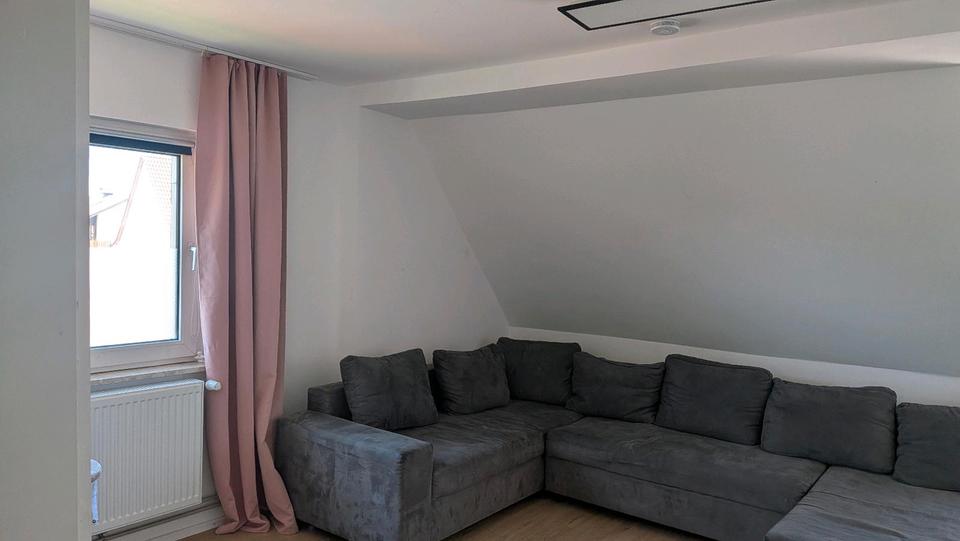 Thumbnail-Geräumige Wohnung 100m2 mit Dachboden 70m2 zu vermieten
