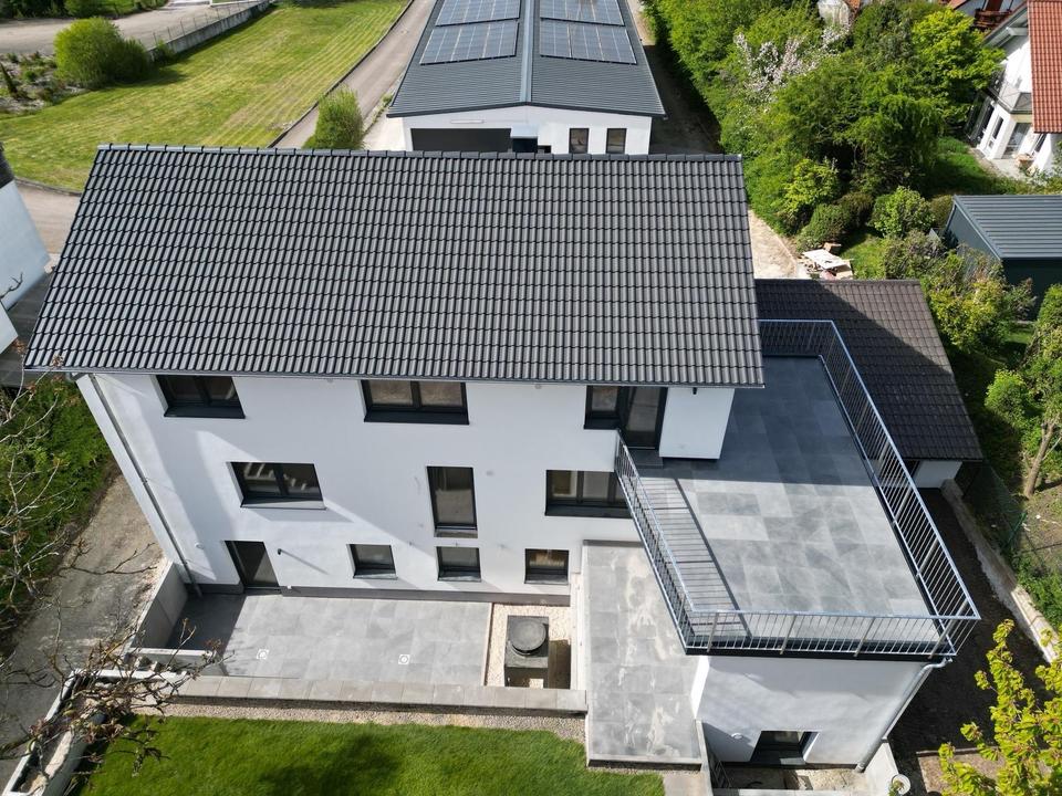 Thumbnail-Exklusiv modernisierte KfW-55 Wohnung mit Garten
