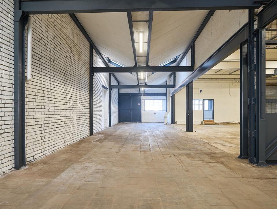 Thumbnail-Lagerfläche in Köln mieten – 950 m², sofort verfügbar!