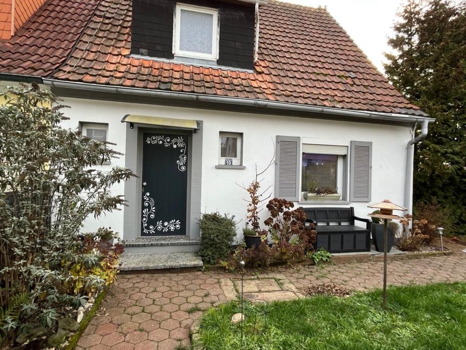 Thumbnail-Charmante Doppelhaushälfte mit Potenzial