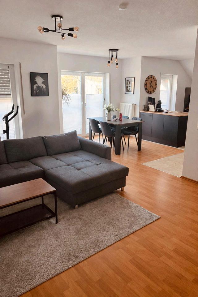 Thumbnail-Helle Dachgeschosswohnung in ruhiger Lage