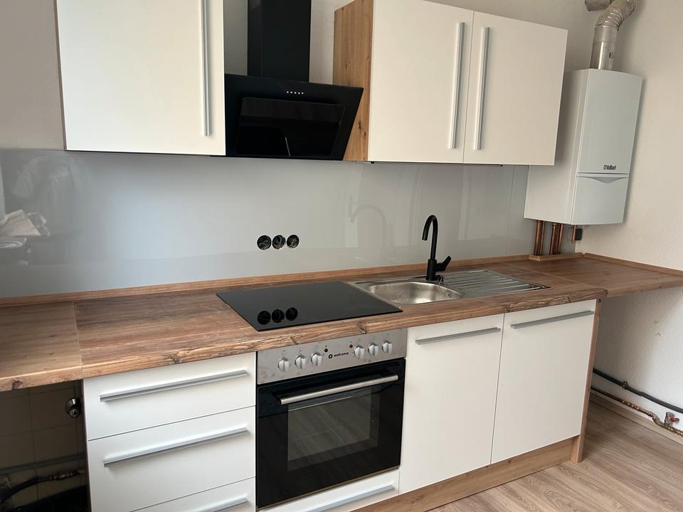 Thumbnail-Frisch renovierte möblierte 2 Zimmerwohnung in Ricklingen