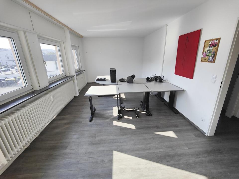 Thumbnail-***Moderne Bürofläche in Zentraler Lage von B. Vilbel***