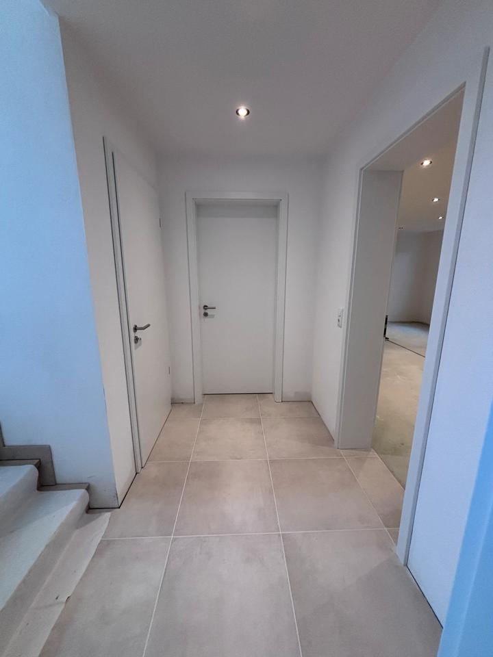 Thumbnail-Neubau-Kellerwohnung mit Einbauküche zu vermieten