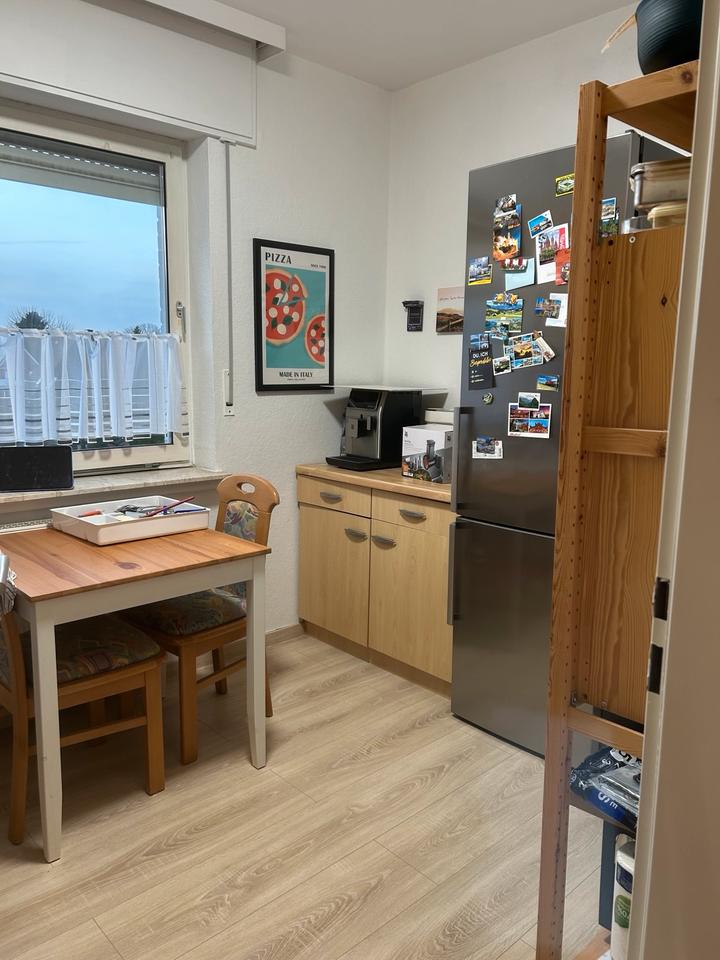 Thumbnail-Teilmöblierte 3 Zimmer Wohnung